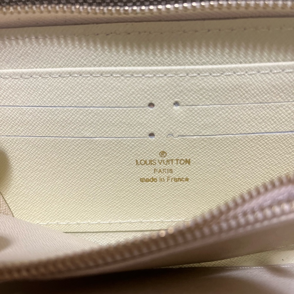 Louis Vuitton Damier Azur Canvas Zippy Leather Wallet Women’s - Picture 8 of 10
